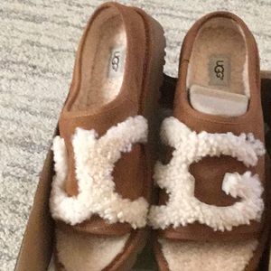 Ugg Slide